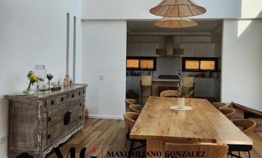 Casa en venta - 5 ambientes. Terralagos, Canning.