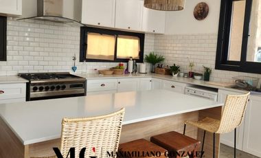 Casa en venta - 5 ambientes. Terralagos, Canning.