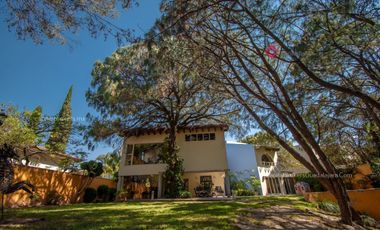 Hermosa Casa de Lujo en Venta en Puerta de Hierro zona Andares.