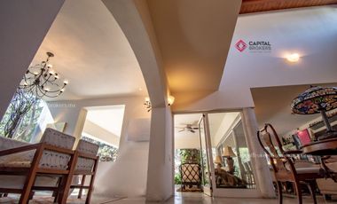 Hermosa Casa de Lujo en Venta en Puerta de Hierro zona Andares.