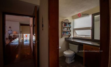 Hermosa Casa de Lujo en Venta en Puerta de Hierro zona Andares.