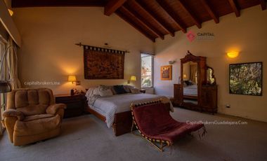 Hermosa Casa de Lujo en Venta en Puerta de Hierro zona Andares.