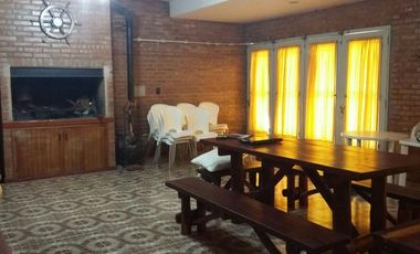 Casa 1 Dormitorio con pileta en Pueblo Esther