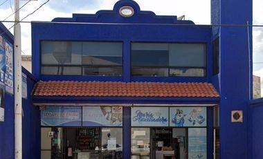 Edificio comercial avenida Cuauhtémoc