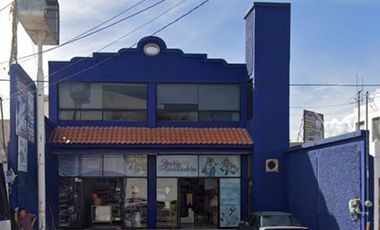 Edificio comercial avenida Cuauhtémoc