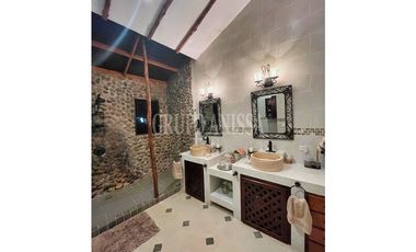 Se Vende Hermosa y Acogedora Casa en Altos del Maria