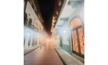 Casco Antiguo Apto Amoblado 120m2 -JAC