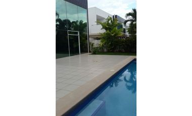 ALQUILER Y VENTA CASA EN COSTA ESMERALDA COSTA SUR CON PISCINA