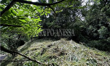 Oportunidad! Se Vende Amplio terreno en Altos del Maria