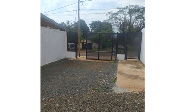 VENTA DE 2 CASAS ZONA QUARANTA Y 213