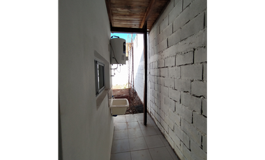 VENTA DE 2 CASAS ZONA QUARANTA Y 213