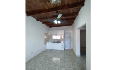VENTA DE 2 CASAS ZONA QUARANTA Y 213