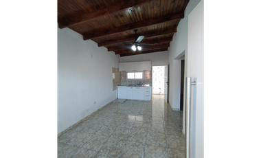 VENTA DE 2 CASAS ZONA QUARANTA Y 213
