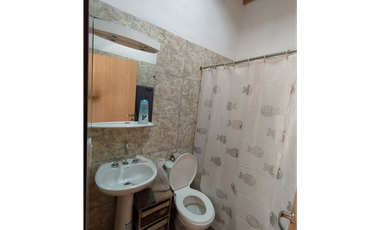 VENTA DE 2 CASAS ZONA QUARANTA Y 213