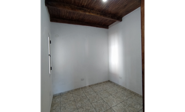 VENTA DE 2 CASAS ZONA QUARANTA Y 213
