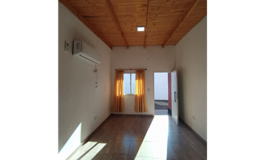 VENTA DE 2 CASAS ZONA QUARANTA Y 213