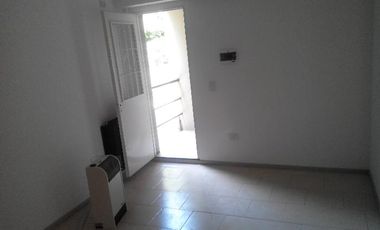 DEPARTAMENTO 2 AMB. 1 PISO. EN COMPLEJO CON PISCINA ,SIN EXPENSAS. NI ABL TACUARI 255 , TIGRE