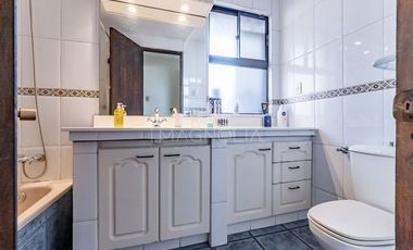 Casa en Venta en luis pasteur con Lo recabarren