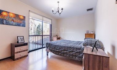 Casa en Venta en luis pasteur con Lo recabarren