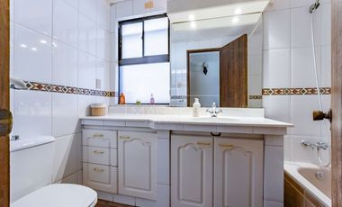 Casa en Venta en luis pasteur con Lo recabarren