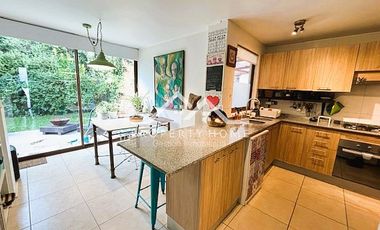 BAJO DE PRECIO CASA 3 DORM AV DEL VALLE