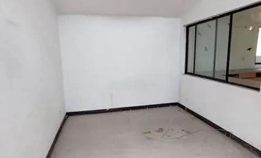 Clínica Con Uso de Suelo para Quirófanos