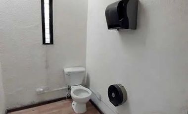 Clínica Con Uso de Suelo para Quirófanos