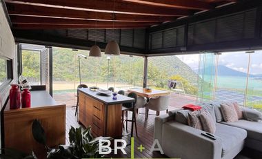 INCREÍBLE CASA A LA VENTA CON VISTA AL LAGO Y MONTAÑAS