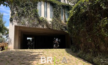 INCREÍBLE CASA A LA VENTA CON VISTA AL LAGO Y MONTAÑAS