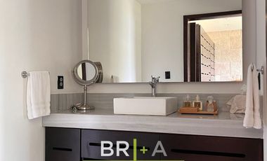 INCREÍBLE CASA A LA VENTA CON VISTA AL LAGO Y MONTAÑAS