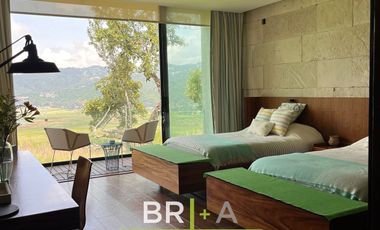 INCREÍBLE CASA A LA VENTA CON VISTA AL LAGO Y MONTAÑAS