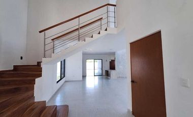 Casa en venta Mérida Yucatán, Privada Blanca Residencial