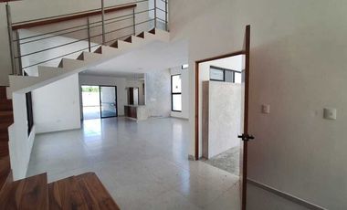 Casa en venta Mérida Yucatán, Privada Blanca Residencial
