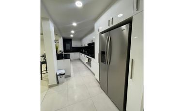 SE VENDE  CASA 310 M2 AMOBLADA 2 NIVELES SAN FRANCISCO