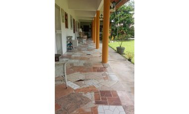 VENTA DE CASA AMOBLADA EN COCLE