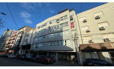 VENTA 3 AMBIENTES CON COCHERA CUBIERTA EN PASEO ALDREY