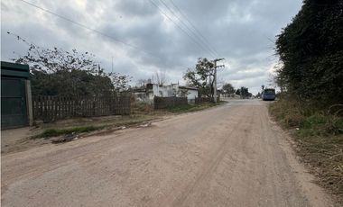 UNICA FRACCION ESQUINA C/ VIVIENDA Y LOCALES COMERCIALES