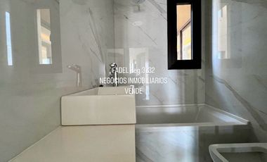 La Rioja y Quintana 2 ambientes c/frente+cochera+baulera