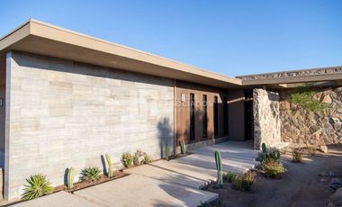 HERMOSA CASA NUEVA CON ALBERCA EN VALLE DE GUADALUPE
