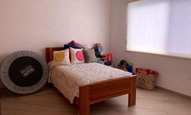 VENTA CASA CON ALBERCA EN LOMAS DE TETELA, CUARNAVACA, MORELOS