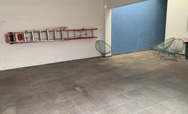 VENTA CASA CON ALBERCA EN LOMAS DE TETELA, CUARNAVACA, MORELOS