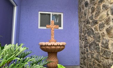 VENTA CASA CON ALBERCA EN LOMAS DE TETELA, CUARNAVACA, MORELOS