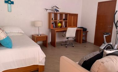 VENTA CASA CON ALBERCA EN LOMAS DE TETELA, CUARNAVACA, MORELOS