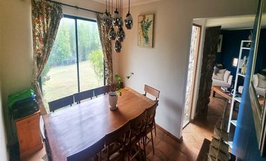 Parcela en Venta en Venta Amplia Casa 5 Dormitorios, 378 m2 útil, 25.600 m2 terreno, Hacienda Chacabuco, Colina