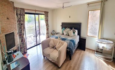 Parcela en Venta en Venta Amplia Casa 5 Dormitorios, 378 m2 útil, 25.600 m2 terreno, Hacienda Chacabuco, Colina