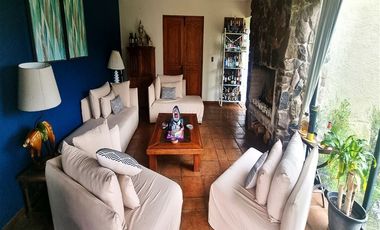 Parcela en Venta en Venta Amplia Casa 5 Dormitorios, 378 m2 útil, 25.600 m2 terreno, Hacienda Chacabuco, Colina