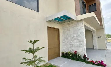 Casa en venta en Valle de Fontanna, Ramos Arizpe, Coahuila de Zaragoza