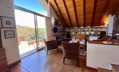 CASA EN VENTA,MACADAMIA, LA CALERA.