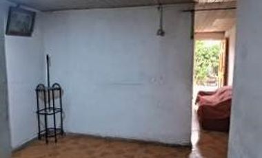 Amplio Terreno con casa /Estacionamiento/Pasaje B/ Quinta Normal