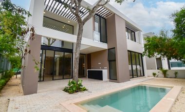 Casa en venta Mérida Yucatán, Privada Oasis Yucatán Country Club